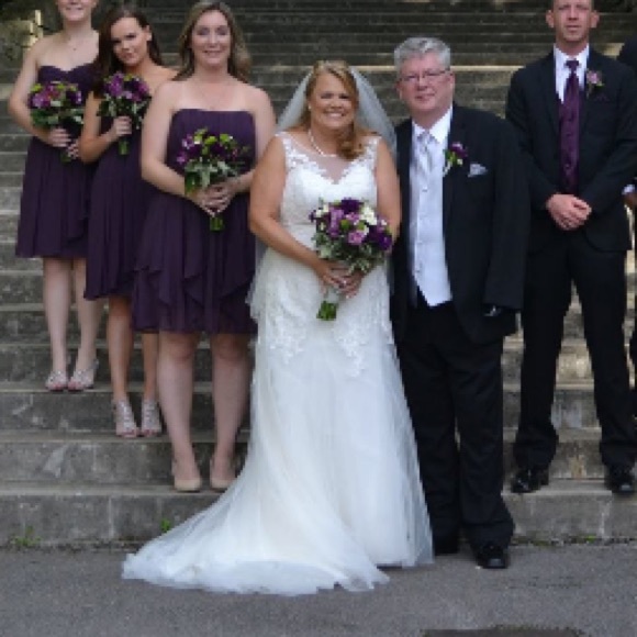 Wedding dress from David’s bridal size 16 - Picture 3 of 7